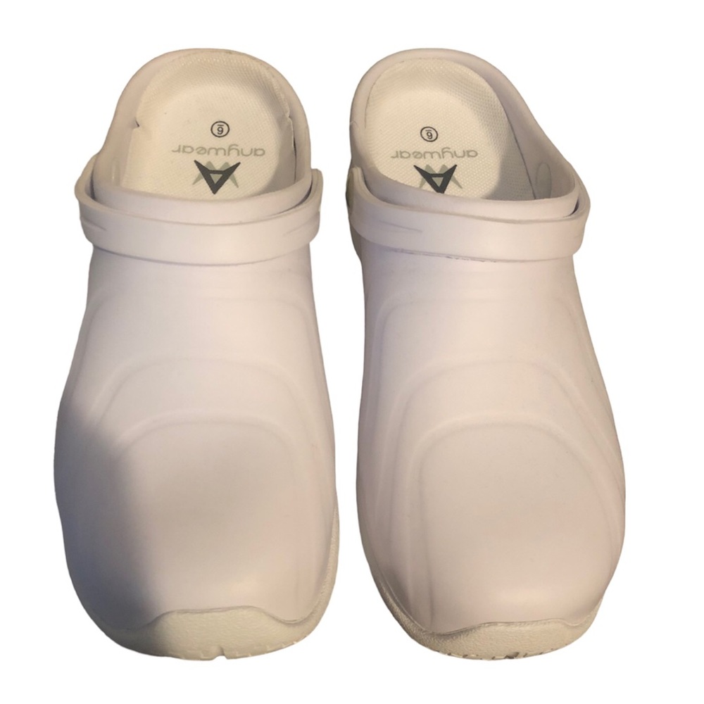 Nursing clogs- Anywear